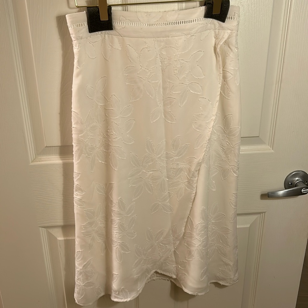 Ann Taylor white skirt